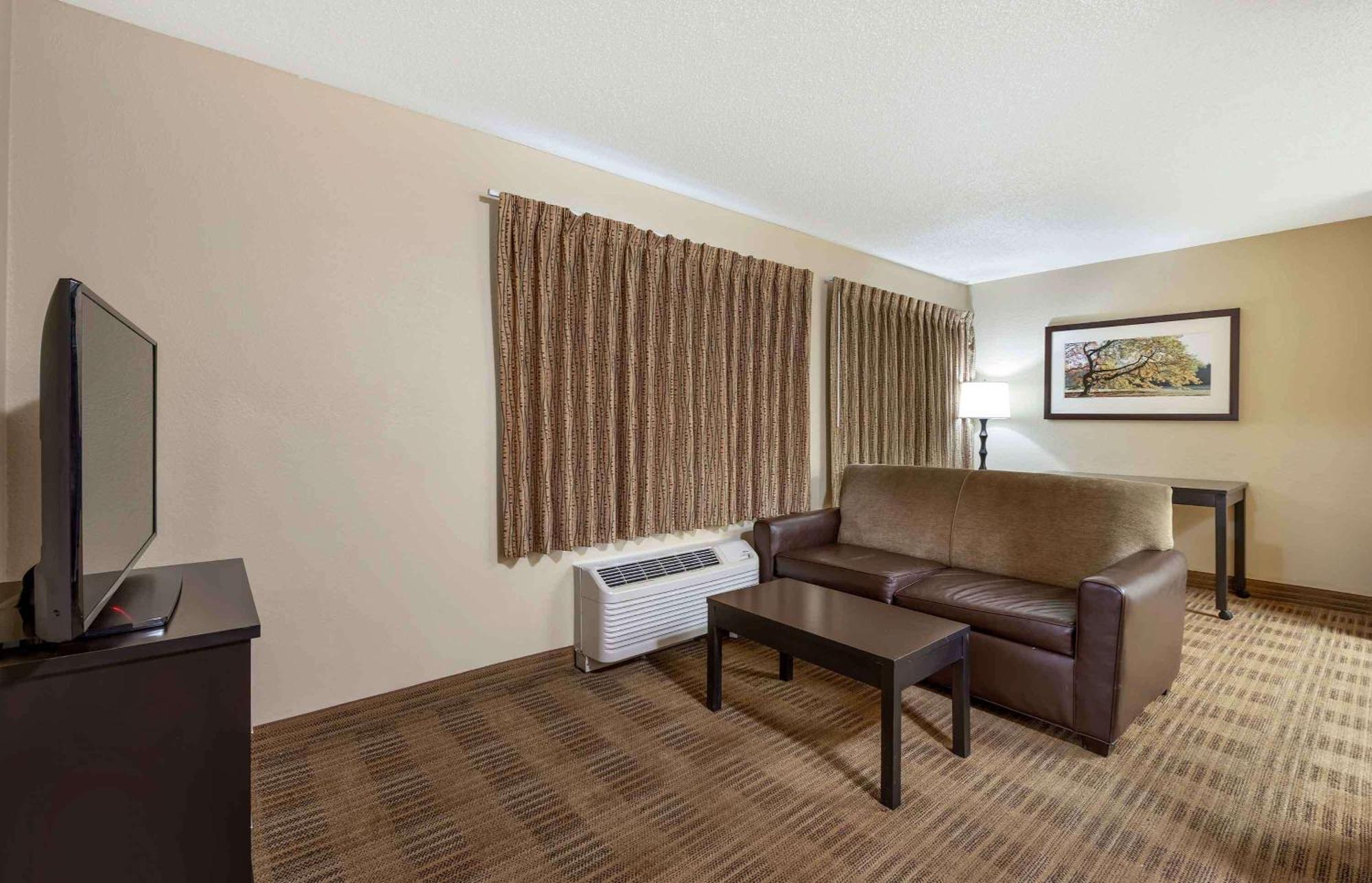 Extended America - Dallas - Parkway 2* Plano